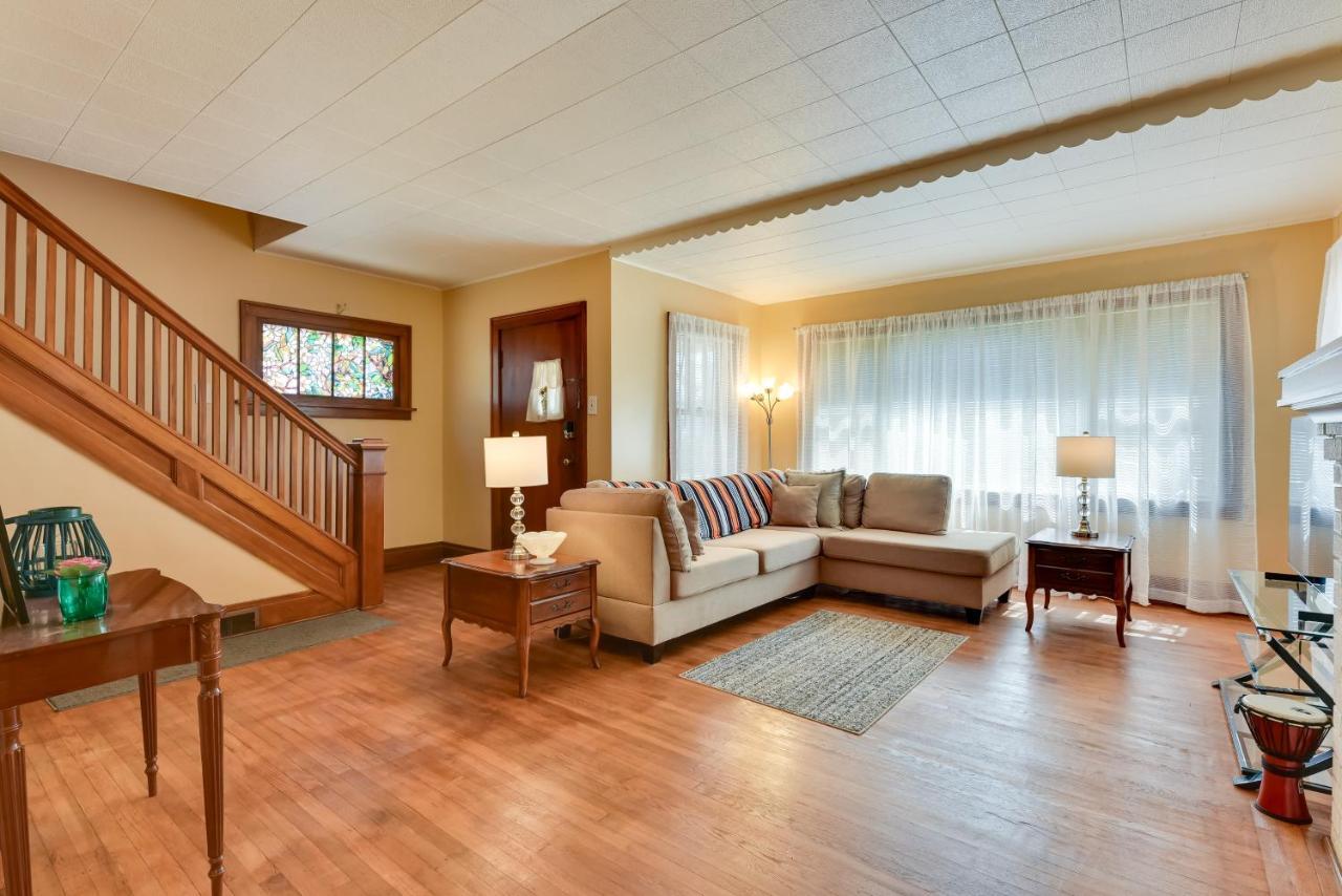Holiday home Vacation About 8 Mi From Canalside! *